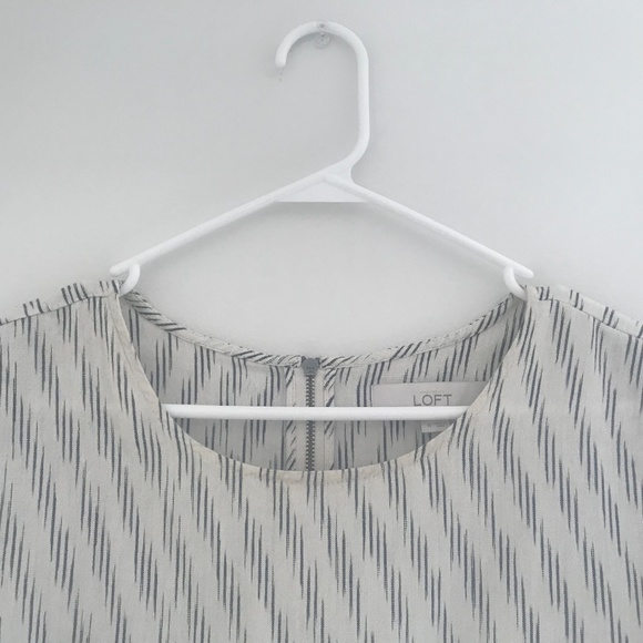 White + Navy Patterned Short Sleeve Dress - Picture 10 of 10